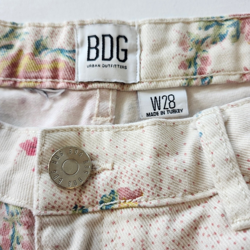 BDG Urban Outfitters Floral Mom Jeans Cream Pink Rose High Rise Taper sz 28 - Picture 4 of 8